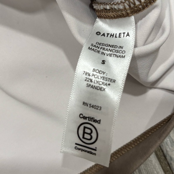 Athleta Shanti Watercolor Stripe Crop Tank Top size Small - Picture 5 of 6